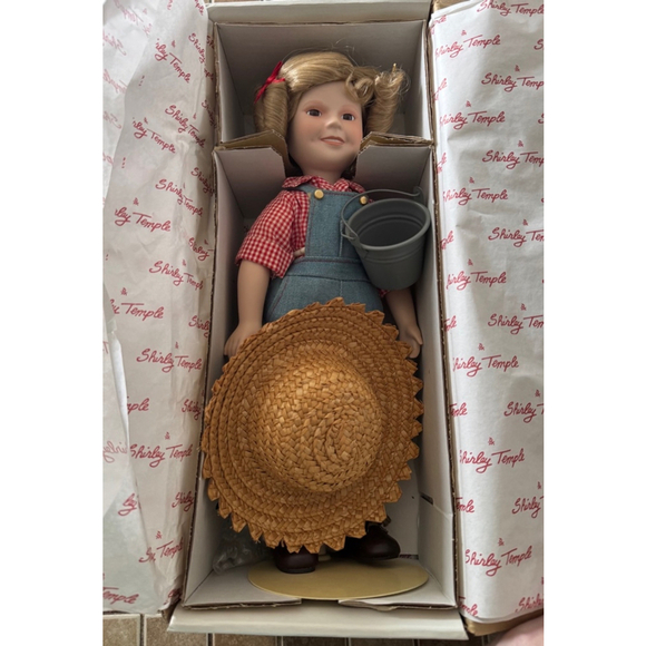 Girl Dolls of the Silver Screen Doll 12 inch Blue and Red - Picture 4 of 4